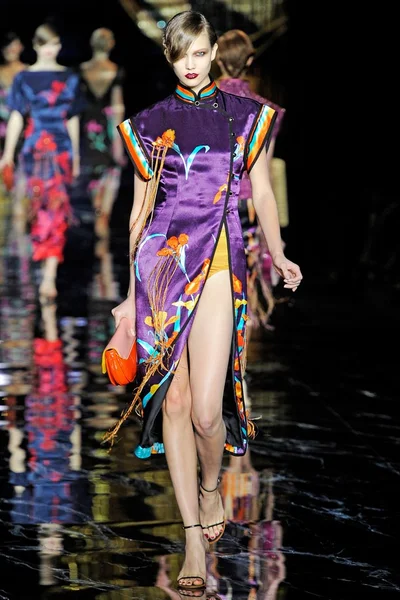 Look 29